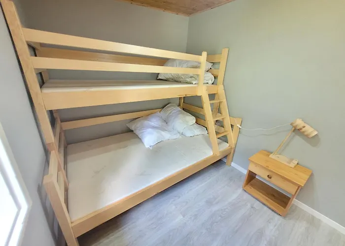 Lesny W Dolinie Symsarny *